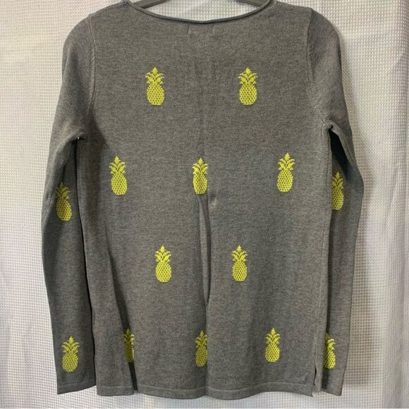 OLD NAVY Semi-Fitted Graphic Sweater - Picture 3 of 6